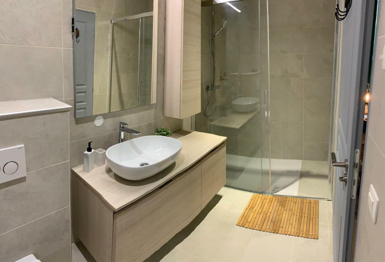 Sanskriti Hotel Scionzier Luaran gambar